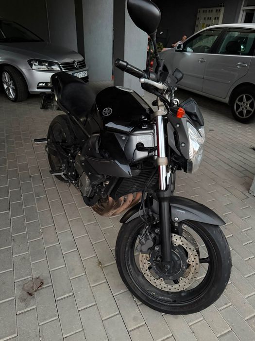 Motocicleta Yamaha rj6