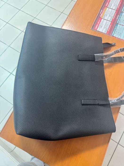 Vind Geanta Karl Lagerfeld