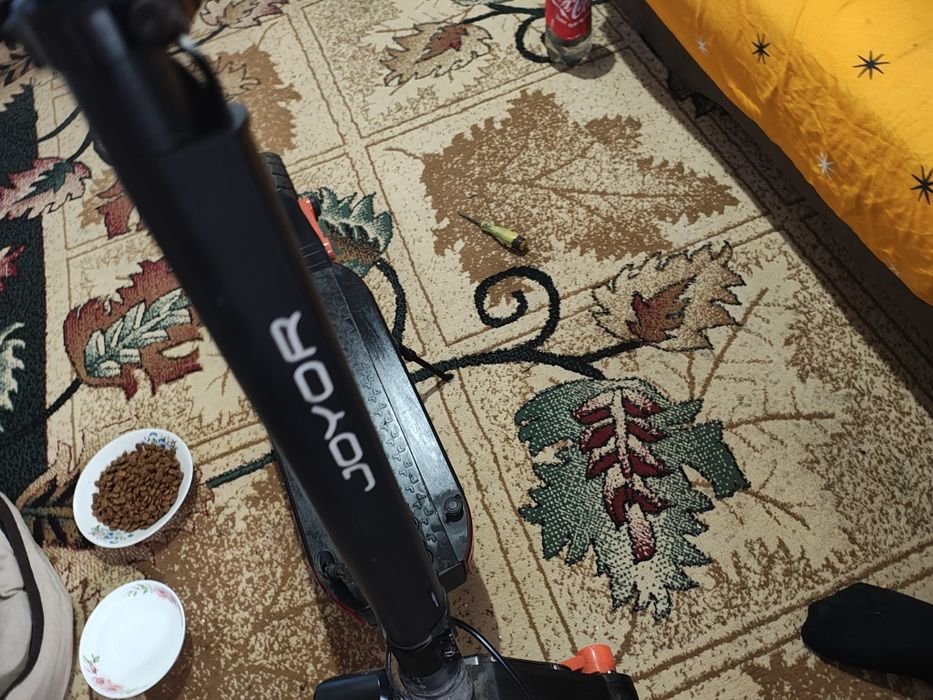 Vând trotineta electrică joyor s10 s