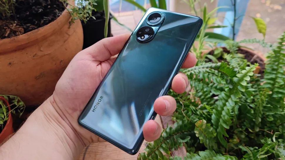 Honor 50, Xotira 8/128GB ROM, Displey: 6.57 dyuymli OLED,120HZz.