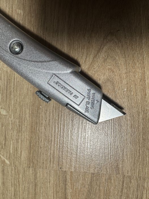 Макетен нож Парксаид