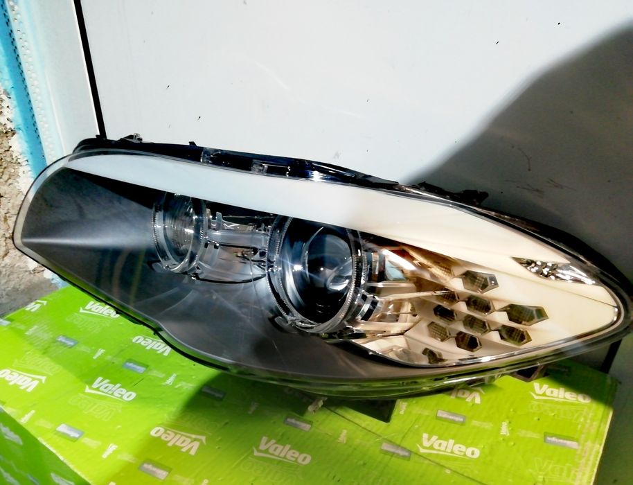 Фар фарове за BMW F10 F11 M5 / БМВ 5 Ф10 Ф11 Dynamic - Xenon.