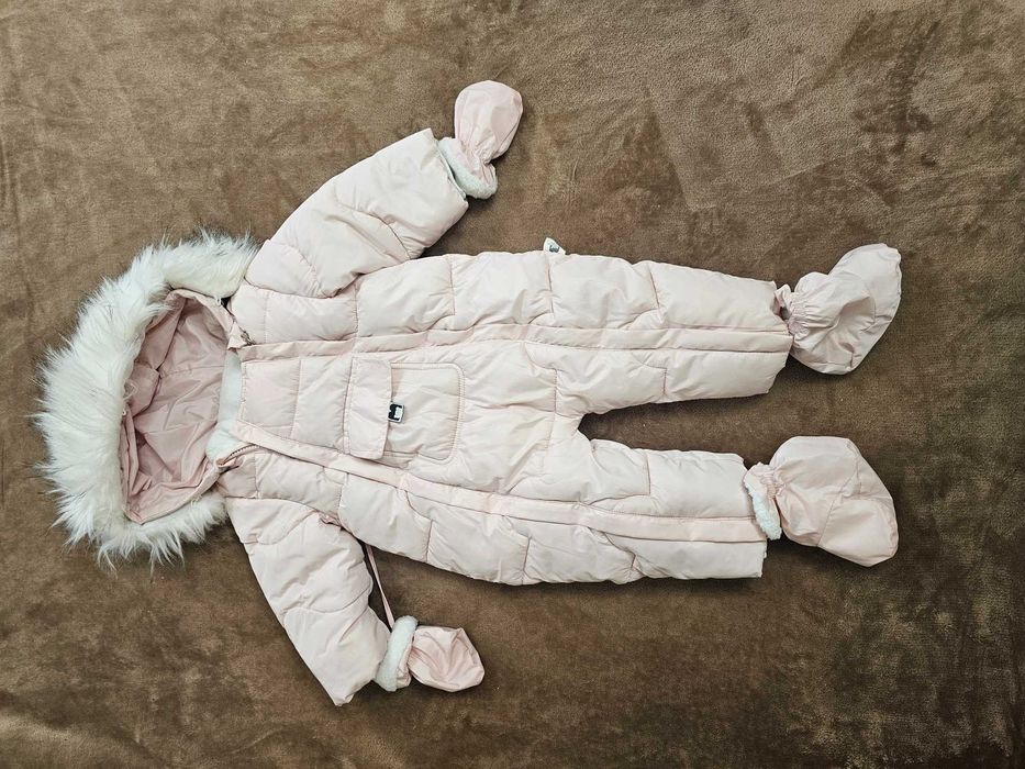 Продам Деткий комбинезон в хорошем состоянии