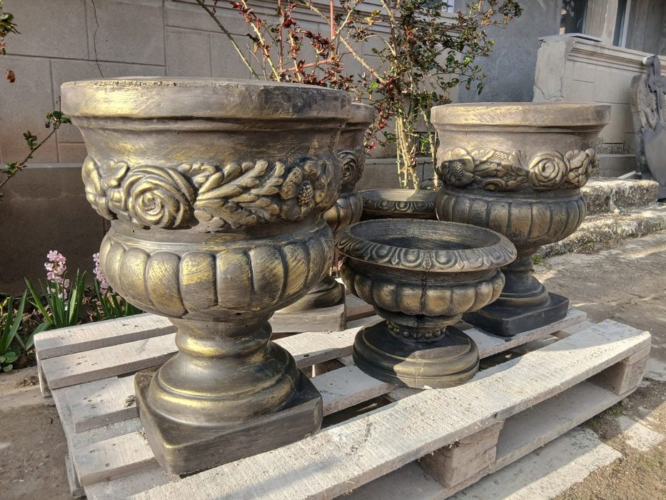 Jardiniera beton,ghiveci gradina,jardiniera gradina