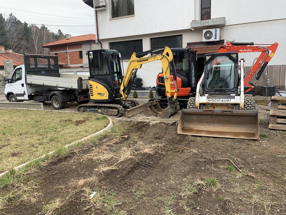 Услуги с Мини Багер Бобкат Тристранен Самосвал