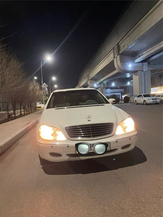 Mercedes Benz W220