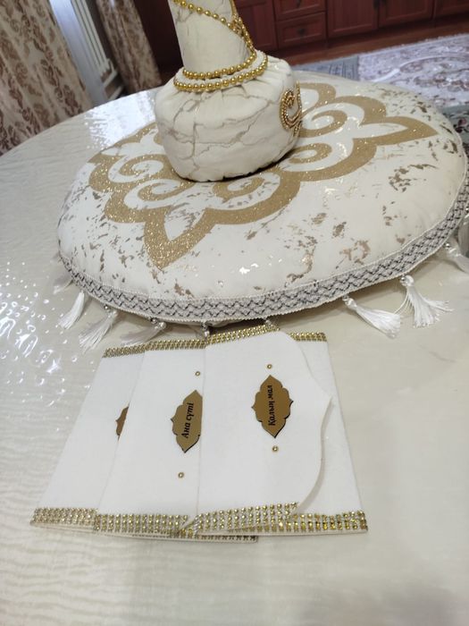 Сырға салуға арналған набор