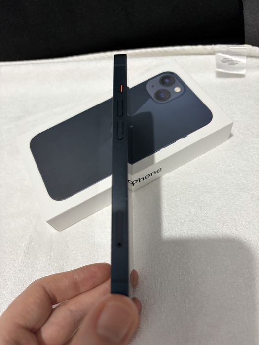 Iphone 13 , 128 GB , 5 G Midnight