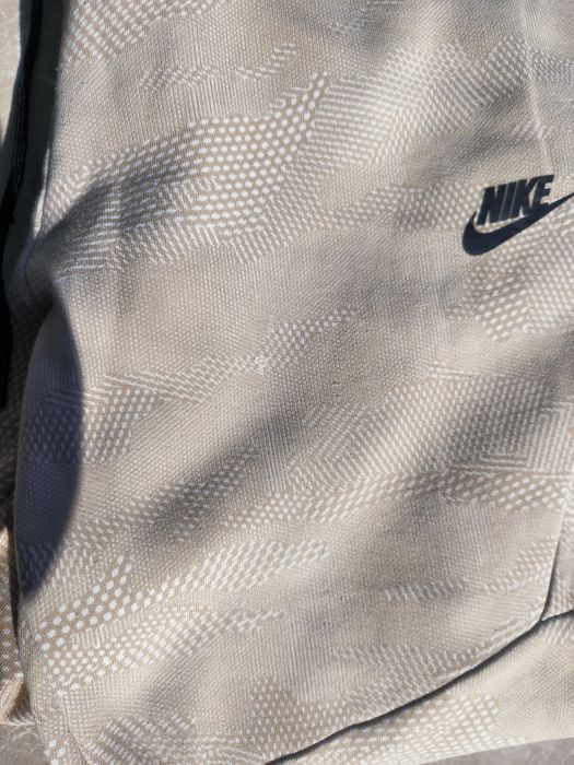 Nike Tech Fleece размер M
