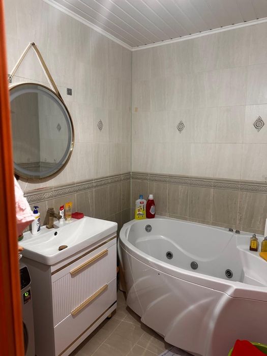 продается квартира в центре Атырау