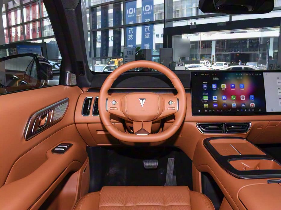 Deepal S09 Внедорожник в наличии 6 местный 2 моторный