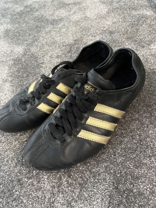 Адидас 36 номер спортни