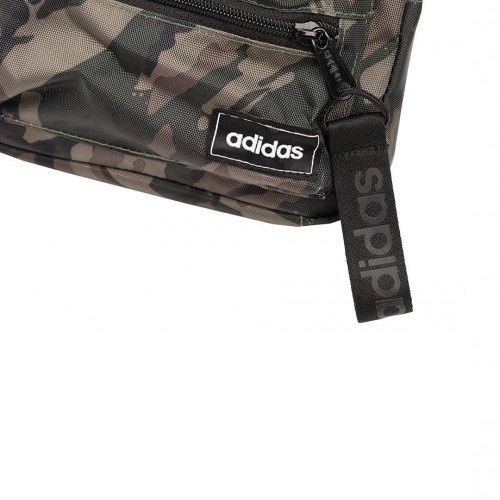 Камуфлажна чантичка на Adidas ЧИСТО НОВА!