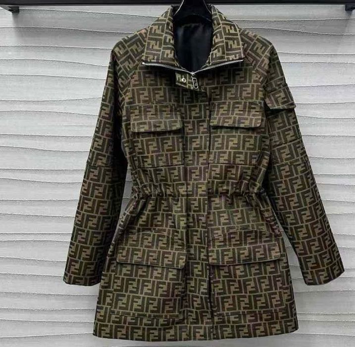 Оригинално Дамско яке FENDI