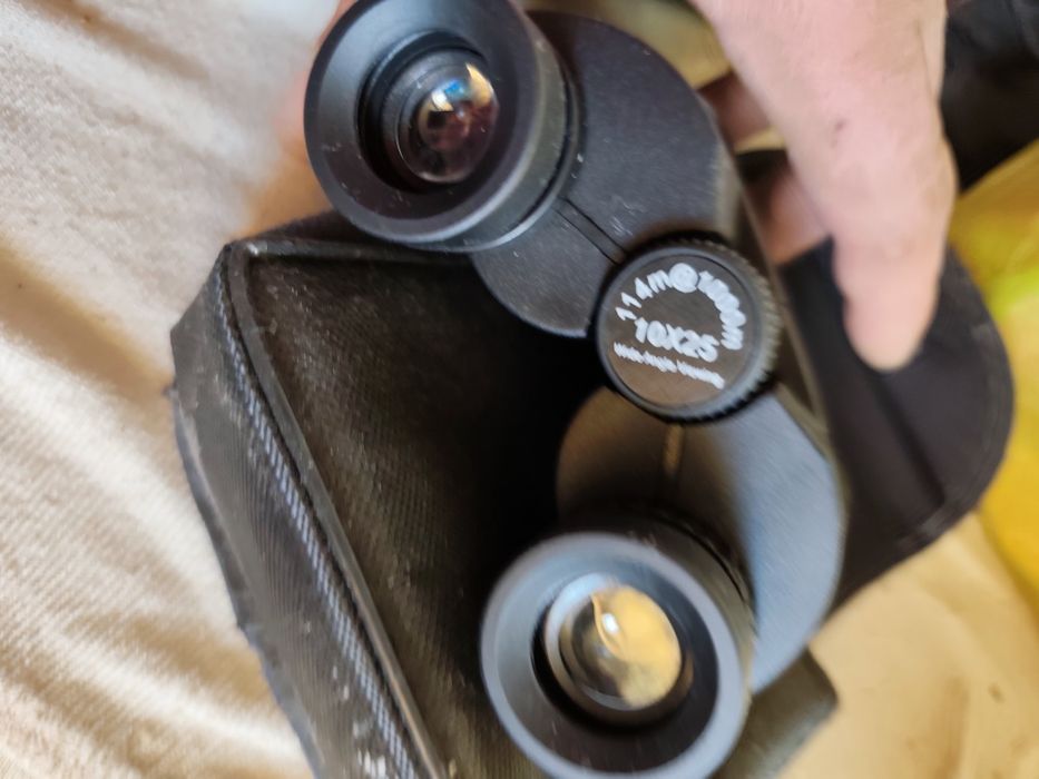 Чисто нов Бинокъл-Промо Цена 30лв.