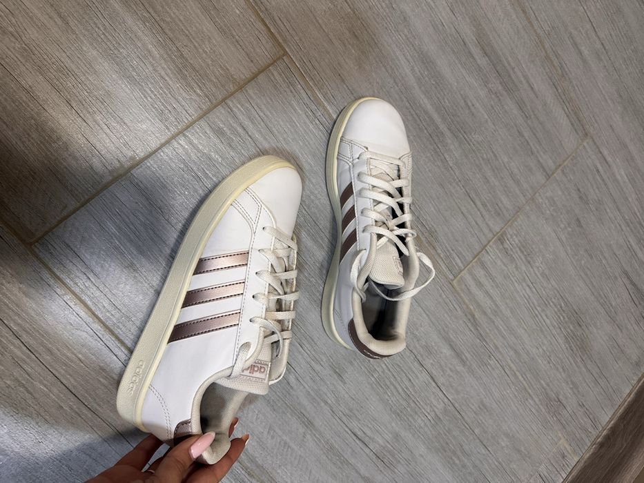 Дамски маратонки Adidas