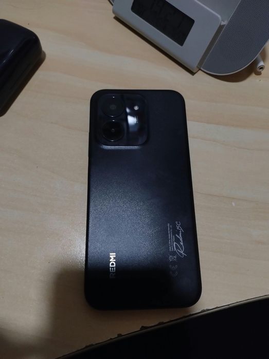 vând redmi 15C..