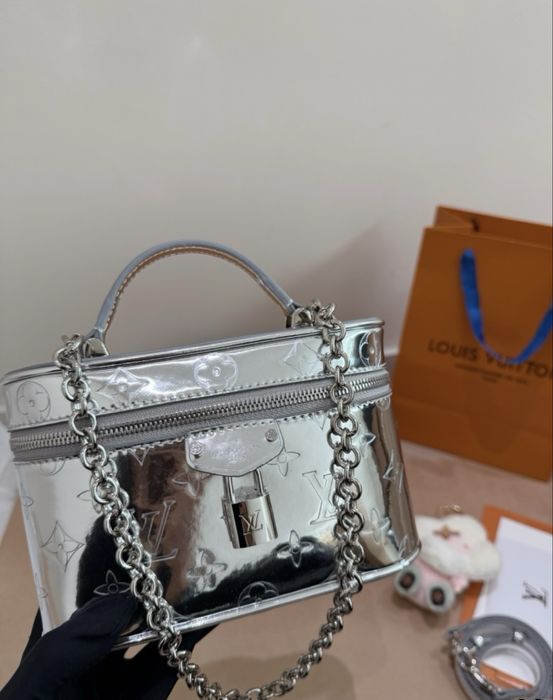 Geanta Louis Vuitton