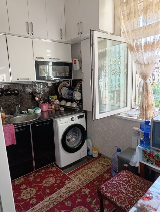 2 xonali +balkon gʻishtli novostroyka  sergili 6A  Bez makler