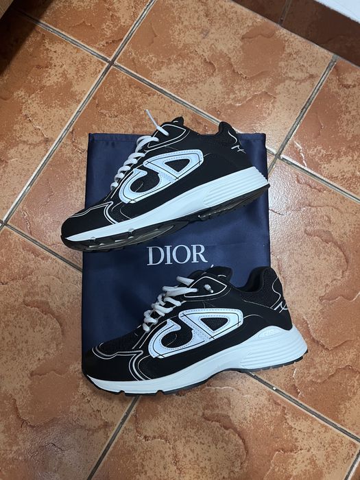 Dior b30 black and white