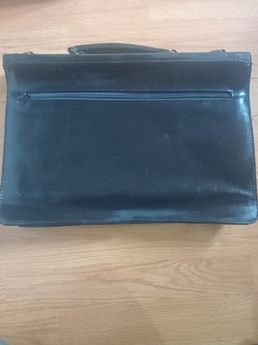 Servietă bărbatească din piele