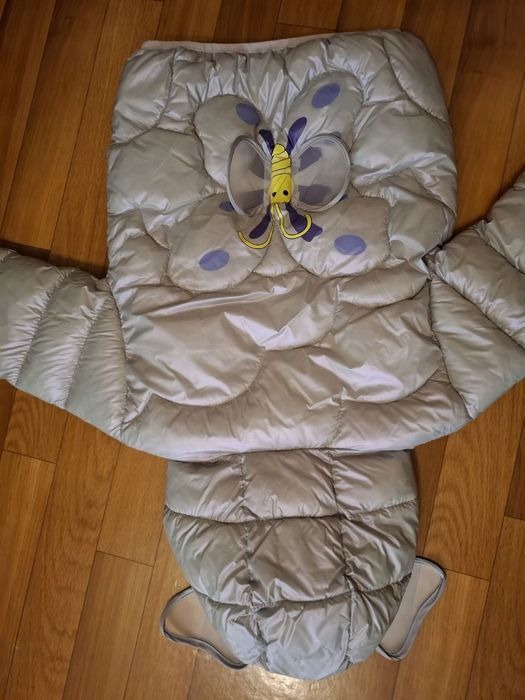 Куртка на 5-6 лет