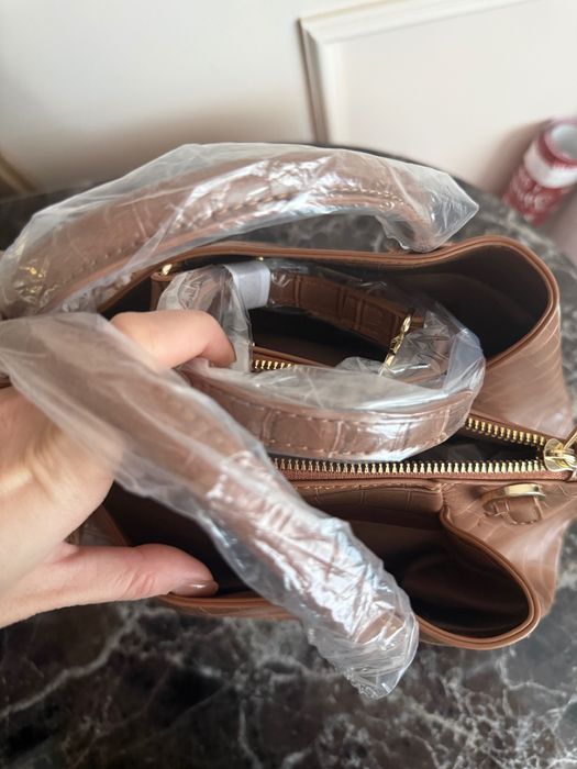 Нова чанта LASOCKI