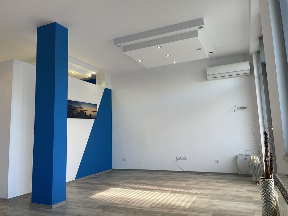 Дава се под наем Офис в София, Витоша - 53 кв.м за 459 € - Снимка #1