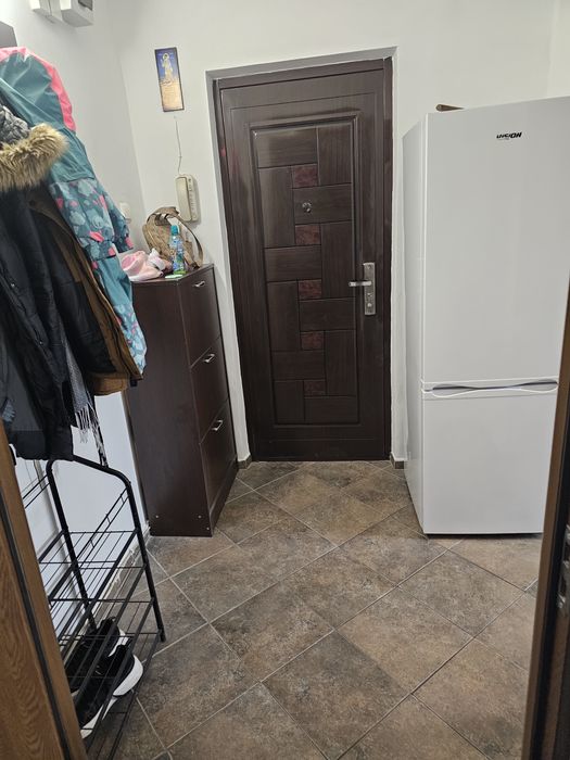 Închiriez apartament 2 camere alexandru