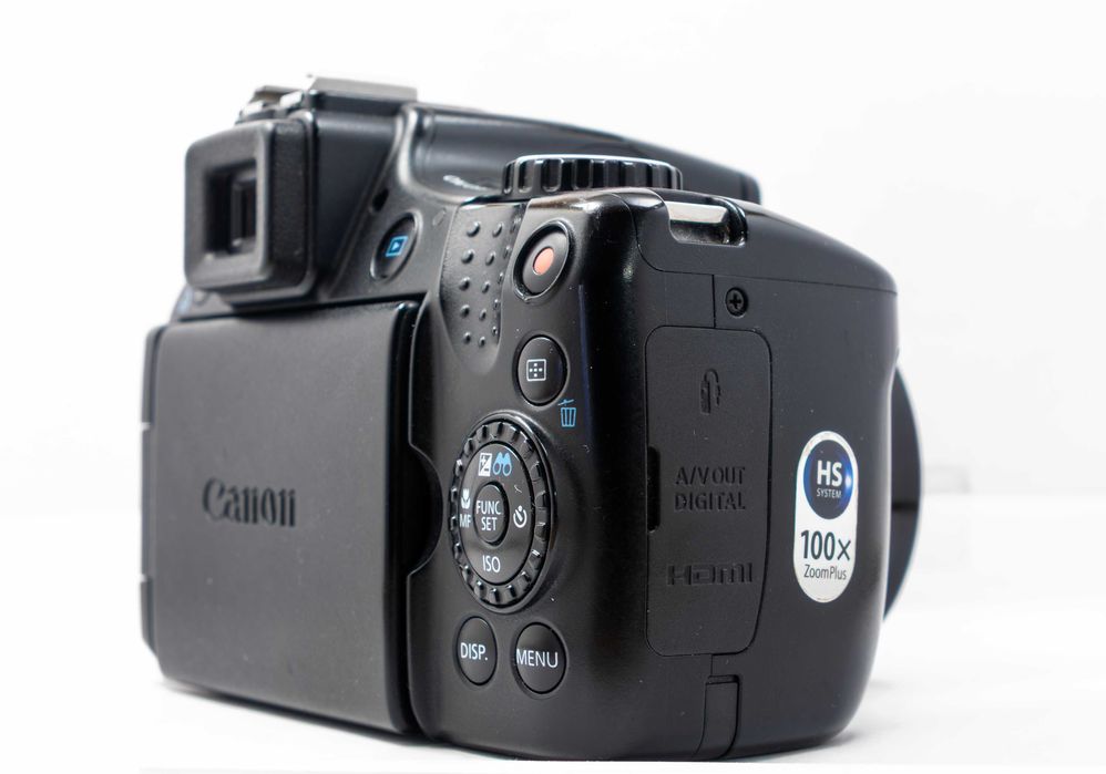 Canon PowerShot SX50 HS – zoom optic 50x, stare excelentă