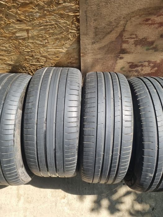 anvelope Pirelli Pzero in doua dimensiuni 275 45 20/ 305 40 20 vara
