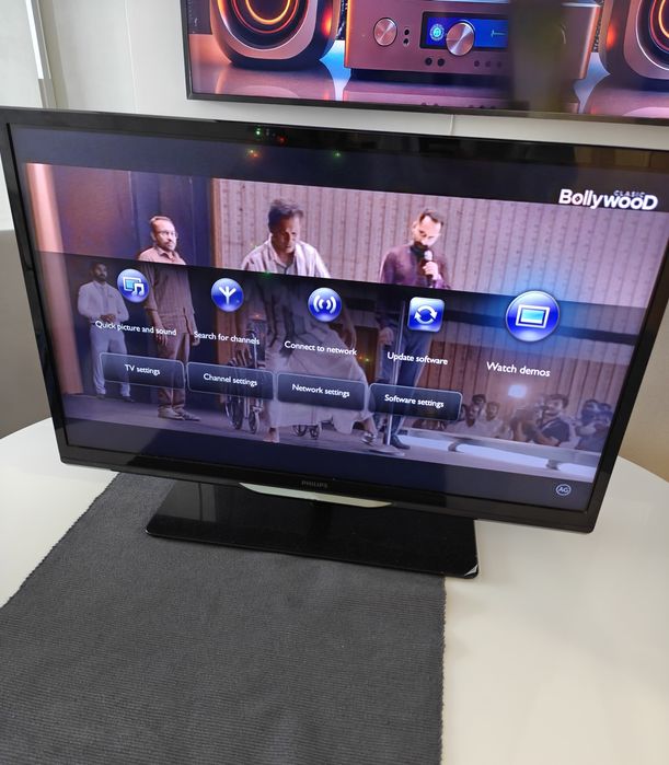 Vând Televizor Philips 81 cm stare buna