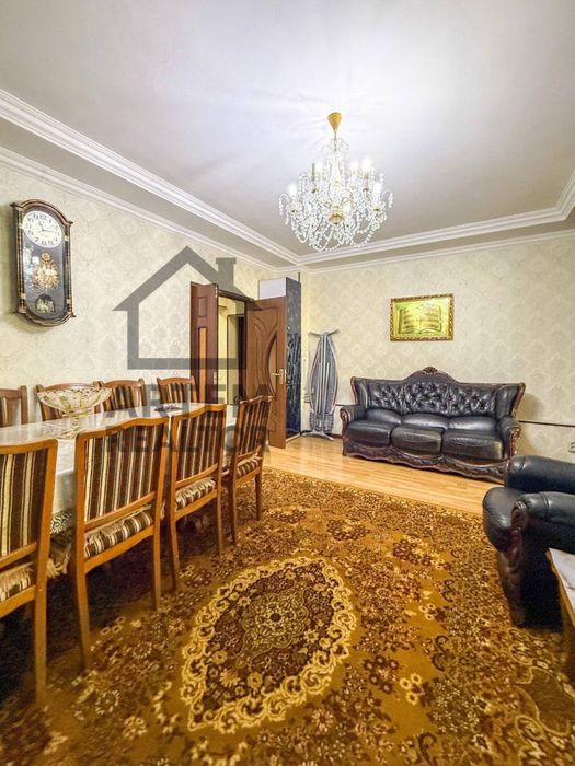 5/2/4 100м2 Буюк Ипак Йули Генерал Петрова массив/ Кирпич , 77 СЕРИЯ.