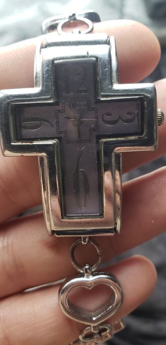 Продам часы разные