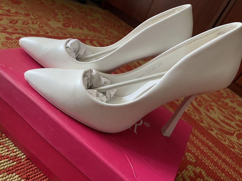 Туфли белые, свадебные