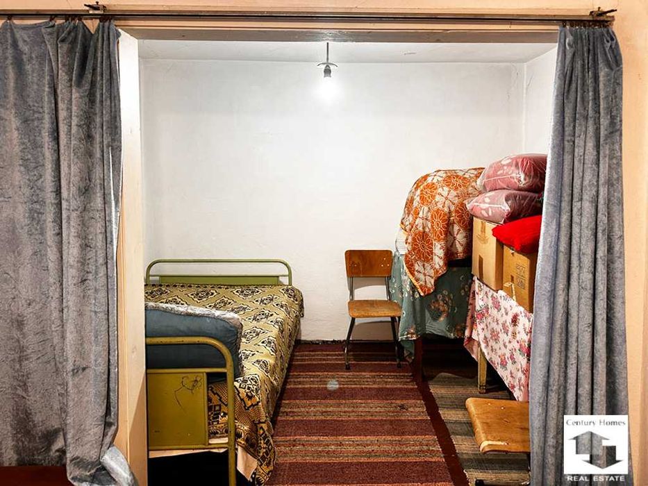 180057 Двуетажна къща в с. Станчов хан, на 12 км. от град Трявна