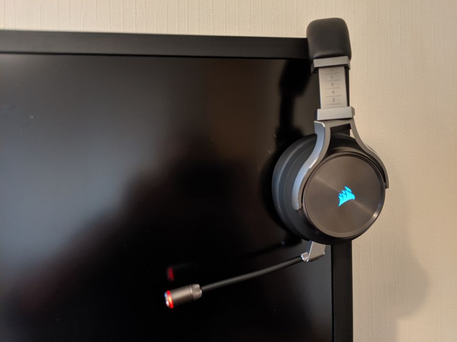 Наушники Corsair Virtuoso RGB WIRELESS
