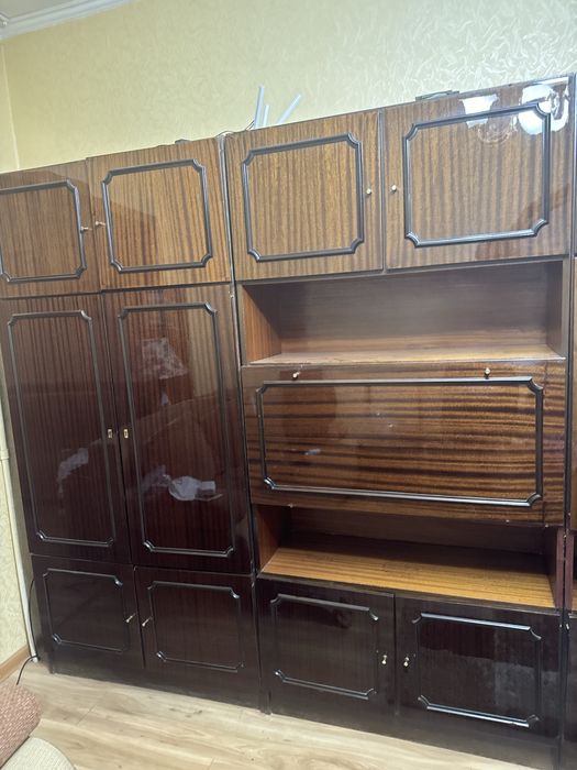 Стенка немецка, в гостинную. Мебель