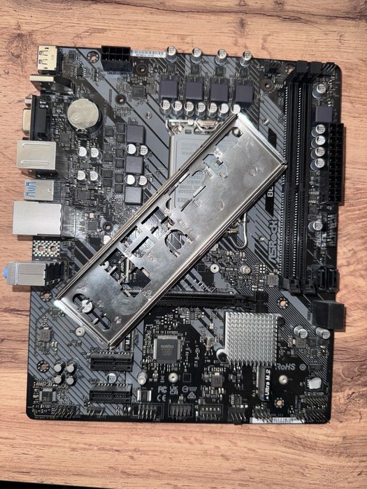 Материнка ASRock B560M-HDV, сокет LGA1200