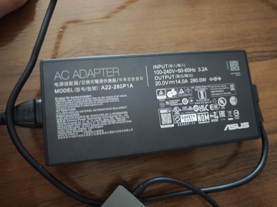 Игровой ноутбук Asus ROG STRIX