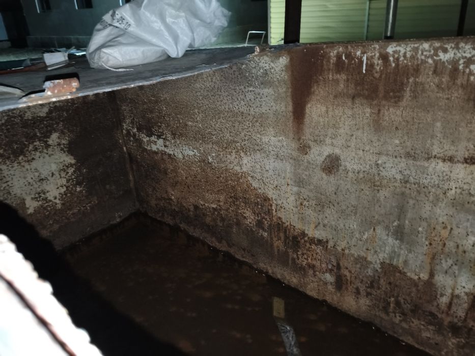 Металлическая емкость