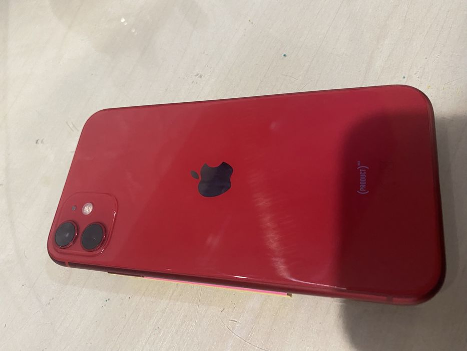 IPhone 11 в хорошем состоянии