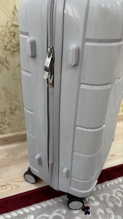 Чемодан сатылады