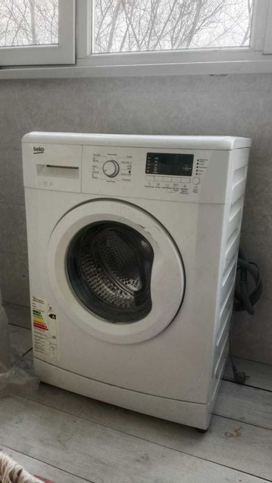 Продам стиральную машинку Beko