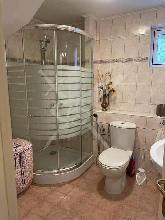 Къща в Кючук Париж! 70426