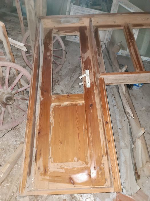 Прозорци и пистолетна врата