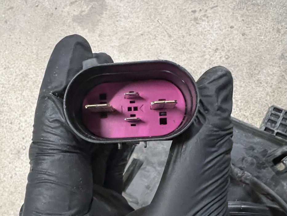 Вентилатор на радиатора  ZSB 5Q0 121 203G VW Audi Skoda Seat