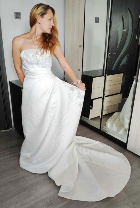 Булчинска рокля Dream Weavers Bridal