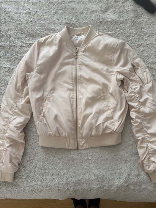 Яке Ариана Гранде H&M