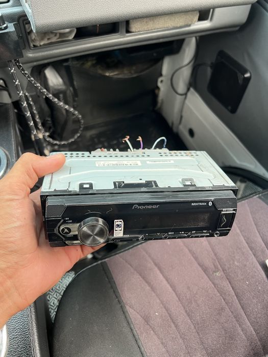 Pioneer mafon 325bt bez disk